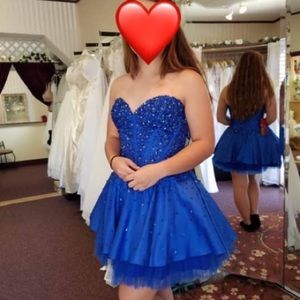 MAY QUEEN PROM DRESS ✨